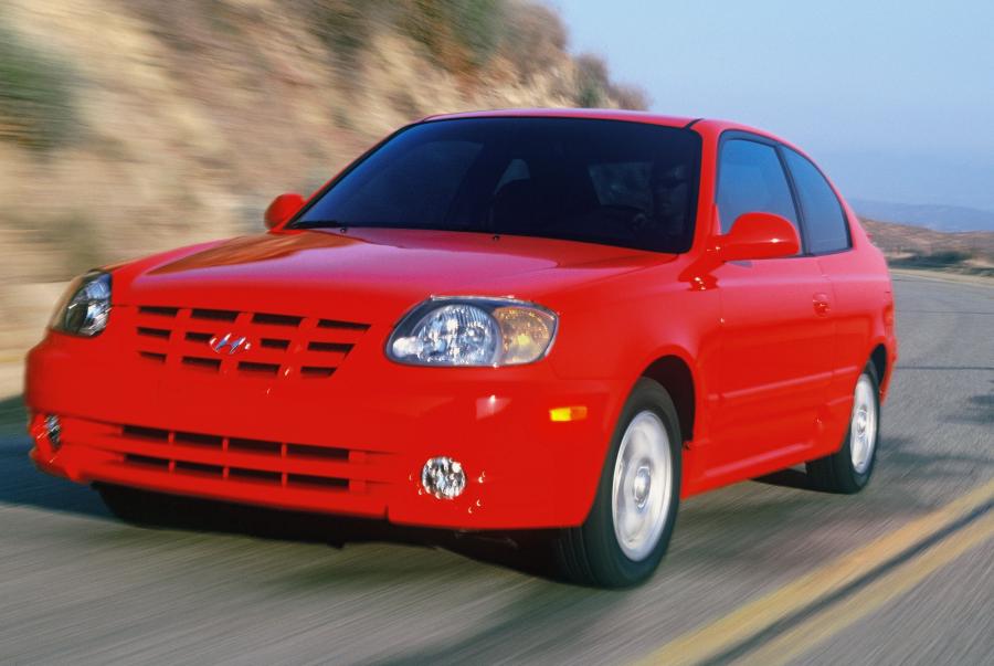  Hyundai Accent 2004 года  (фото 3 из 29)